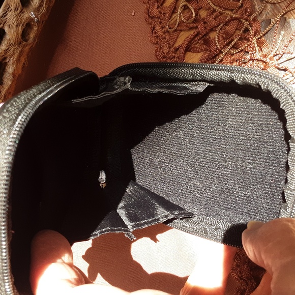 Hello Kitty Multi-Purpose Belt Case - Picture 5 of 5